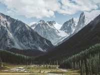 别只盯着表面，糖心vlog网页版免费最近讨论突然变多这件事，真正让人难受的是后面那层意思，这一次真的很难装作没看见